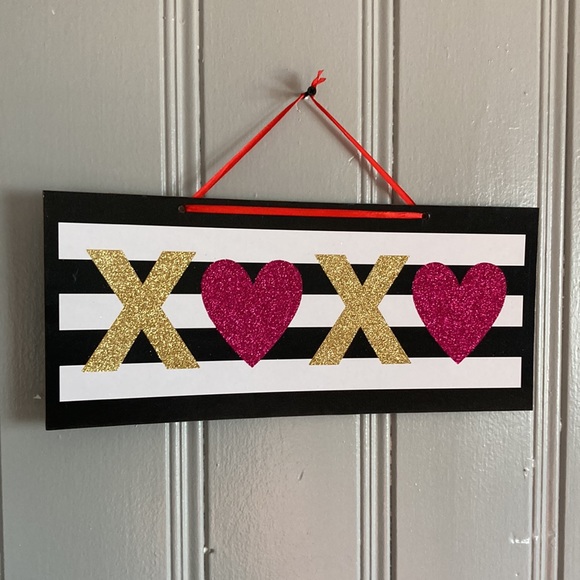 NWT Gorgeous Glittered XπXπ White & Black Striped Wooden Decoration Sign - Picture 4 of 13